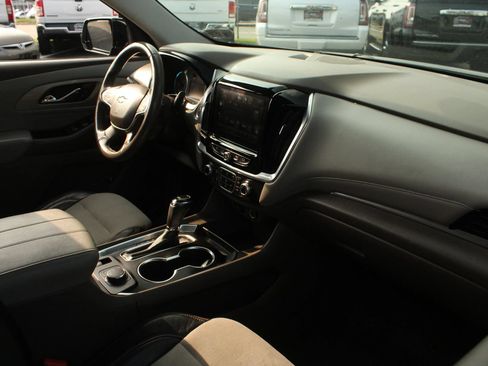 Used 2018 Chevrolet Traverse LT AWD/4WD image 25