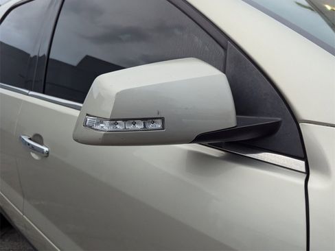 Used 2017 GMC Acadia Limited SLT image 5