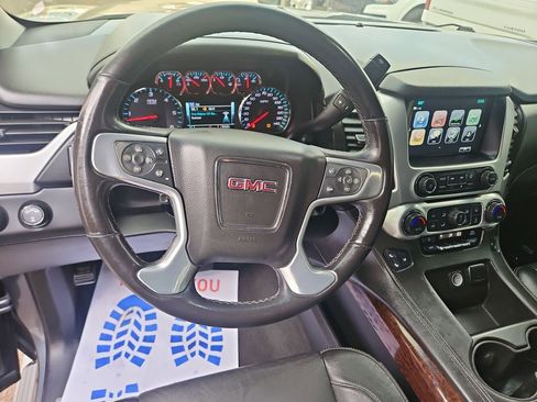 Used 2020 GMC Yukon SLT image 13