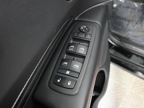 Used 2025 Dodge Durango GT AWD/4WD image 20
