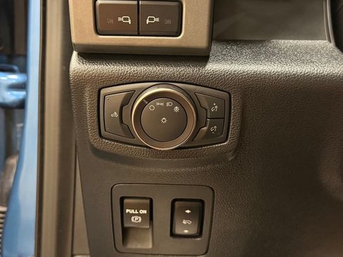 Used 2019 Ford F150 Raptor w/ Equipment Group 802A Luxury AWD/4WD image 17