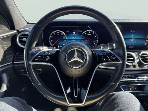 Used 2022 Mercedes-Benz E 350 4MATIC Sedan image 26