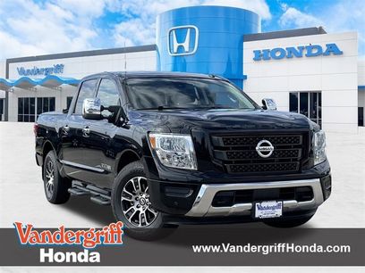 Used 2021 Nissan Titan SV w/ SV Convenience Package