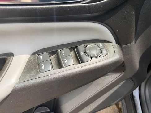 Used 2022 Chevrolet Equinox LT AWD/4WD image 14
