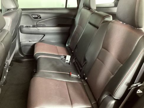 Used 2024 Honda Passport Black Edition image 24