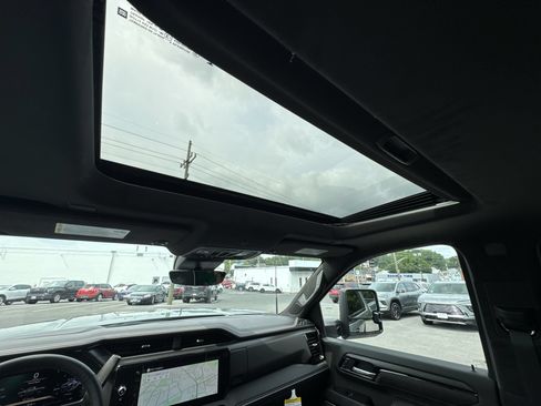 New 2026 GMC Sierra 2500 AT4X w/ AT4X AEV Edition AWD/4WD image 16