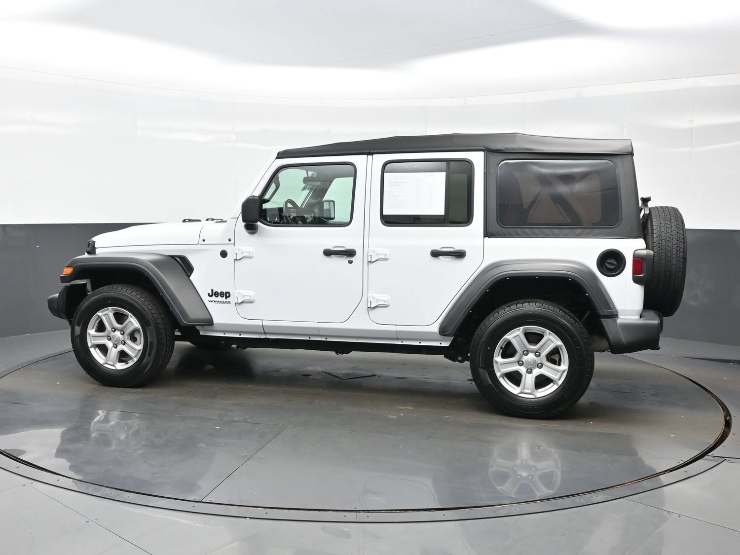 Used 2022 Jeep Wrangler Unlimited Sport AWD/4WD image 4