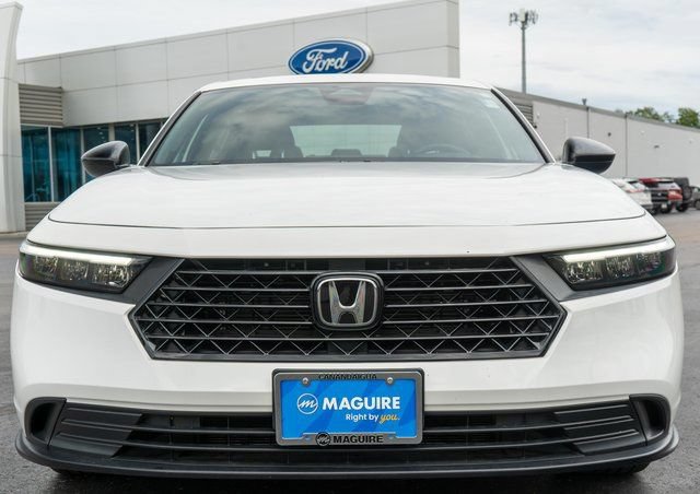 Used 2023 Honda Accord Sport image 3