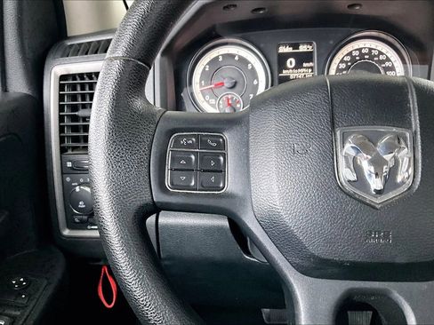 Used 2014 RAM 1500 Express RWD image 11