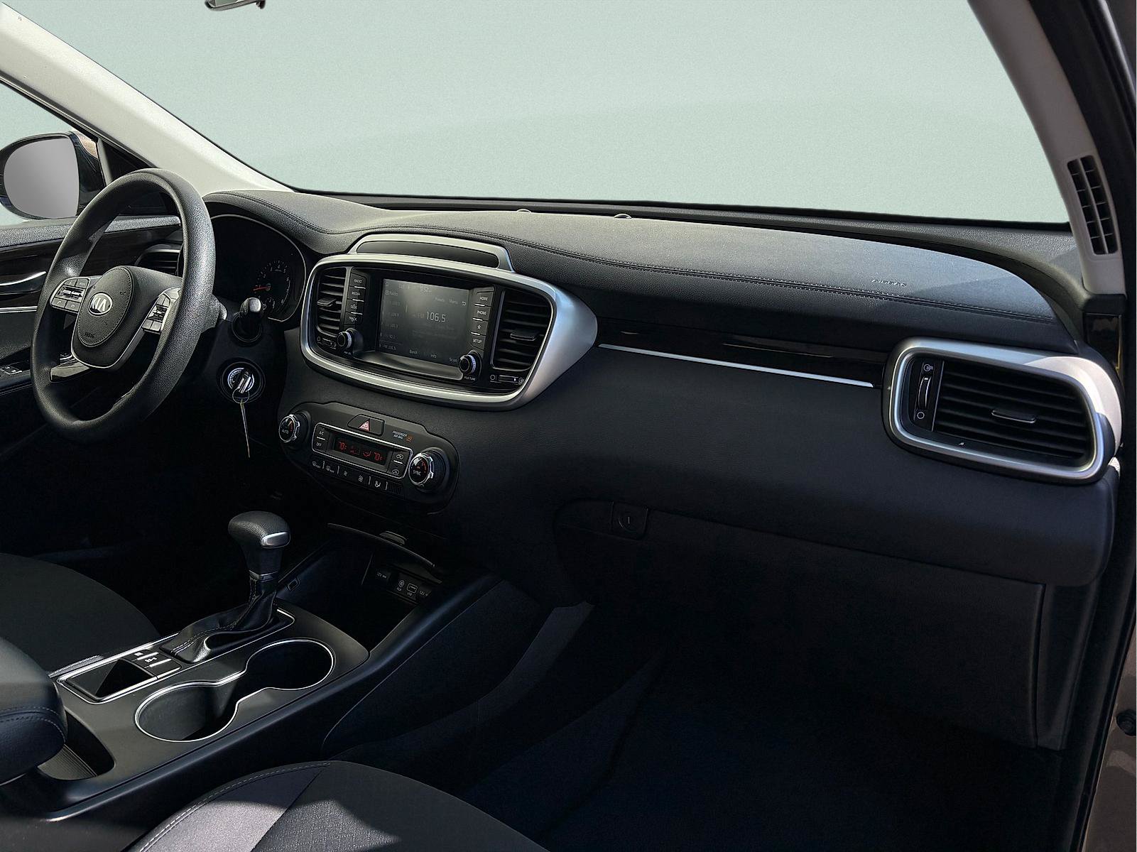 Used 2019 Kia Sorento AWD V6 image 31