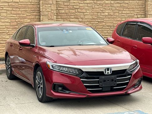 Used 2021 Honda Accord EX image 3