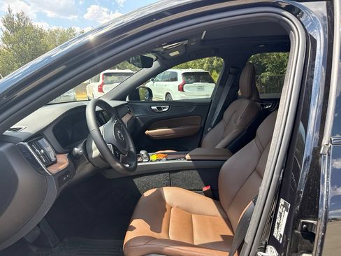 Used 2024 Volvo XC60 T8 Plus w/ Protection Package Premier AWD/4WD image 20