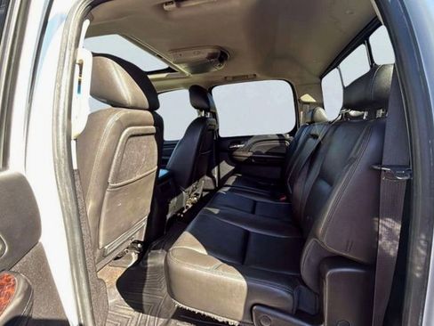 Used 2014 GMC Sierra 3500 Denali image 16