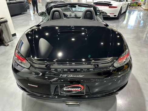 Used 2018 Porsche 718 Boxster RWD image 30