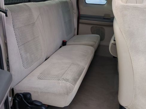 Used 2001 Ford F250 Lariat image 17