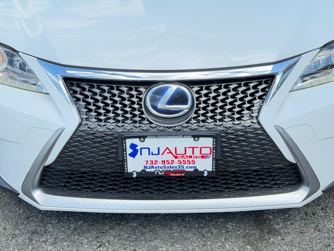Used 2015 Lexus CT 200h w/ Navigation Package FWD image 90