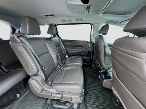 Used 2018 Honda Odyssey Touring image 21