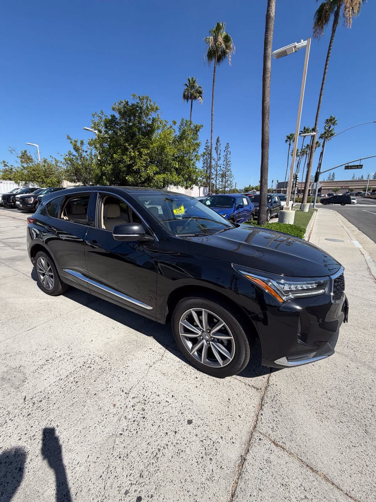 Used 2023 Acura RDX w/ Technology Package FWD image 3