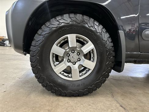 Used 2012 Nissan Xterra PRO-4X image 10
