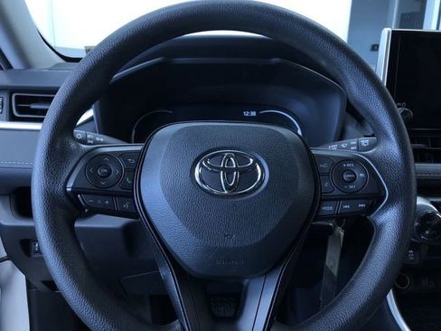 Certified 2025 Toyota RAV4 LE AWD/4WD image 24