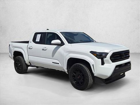 Used 2025 Toyota Tacoma SR5 RWD image 3