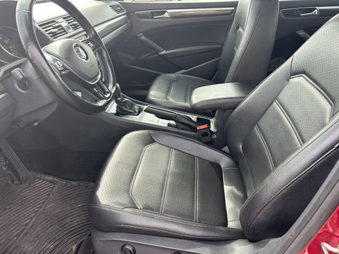 Used 2016 Volkswagen Passat 1.8T SE image 8