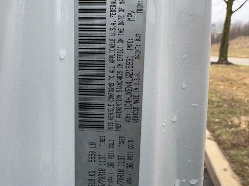 Used 2020 Jeep Wrangler Unlimited Sahara image 26