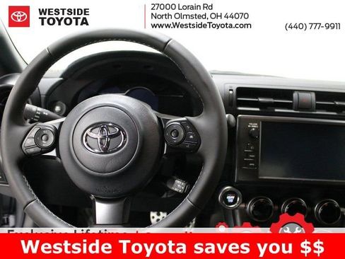 New 2025 Toyota GR86 Premium image 5