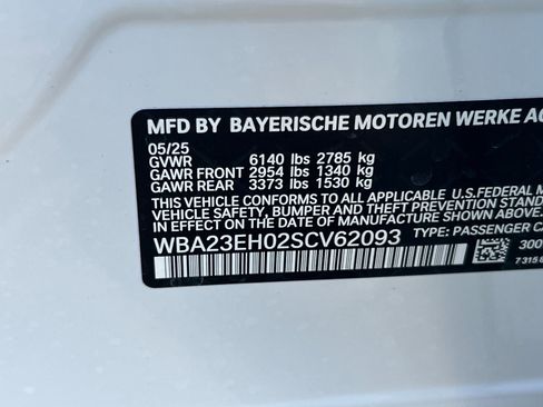 New 2025 BMW 740i image 21