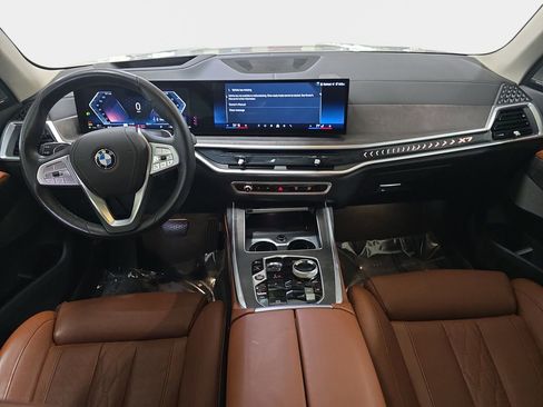 Used 2024 BMW X7 xDrive40i w/ Executive Package AWD/4WD image 12