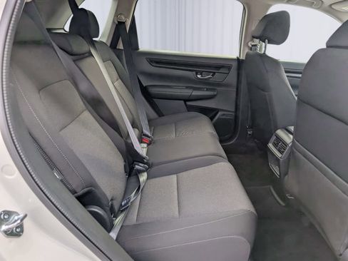 Certified 2025 Honda CR-V EX image 9