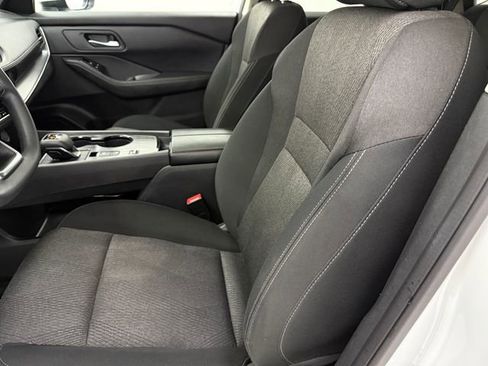 Used 2024 Nissan Rogue SV FWD image 27