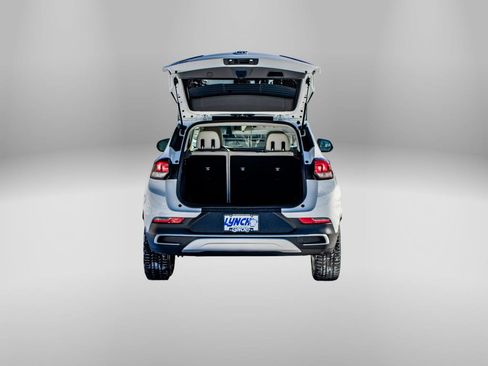 Used 2023 Buick Encore GX Select image 7