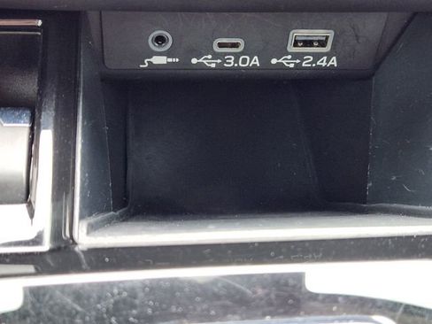 Used 2025 Subaru Outback Premium image 20