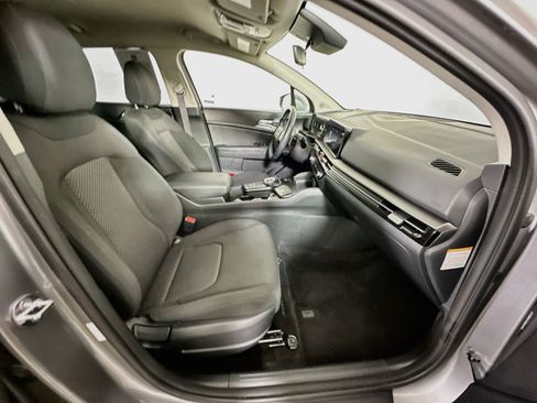 Used 2026 Kia Sportage LX FWD image 29