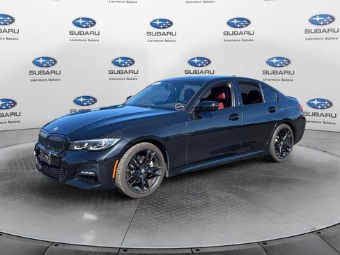 Used 2022 BMW 330i Sedan w/ M Sport Package RWD image 2