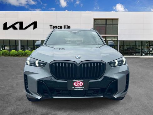 Used 2024 BMW X5 xDrive40i w/ M Sport Package AWD/4WD image 2