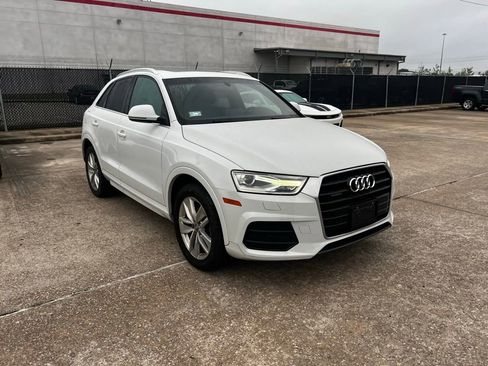Used 2017 Audi Q3 2.0T Premium Plus w/ Premium Plus Package image 3