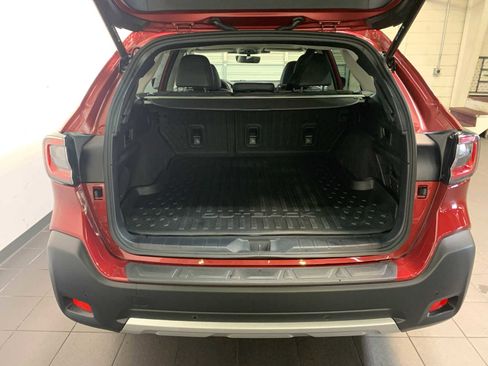 Used 2025 Subaru Outback Limited image 11
