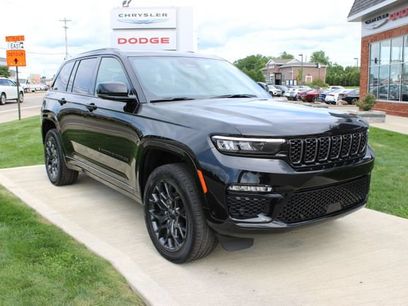 Used 2025 Jeep Grand Cherokee Summit w/ Obsidian Package