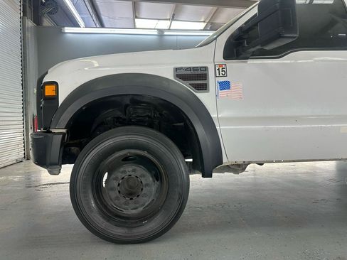 Used 2008 Ford F450 2WD Regular Cab Super Duty image 4