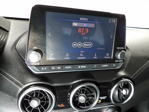 Used 2020 Nissan Sentra SV FWD image 15
