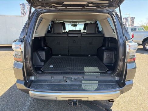 Used 2019 Toyota 4Runner TRD Off-Road Premium AWD/4WD image 6