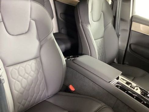 New 2026 Volvo XC90 T8 Plus w/ Protection Package Premier image 21