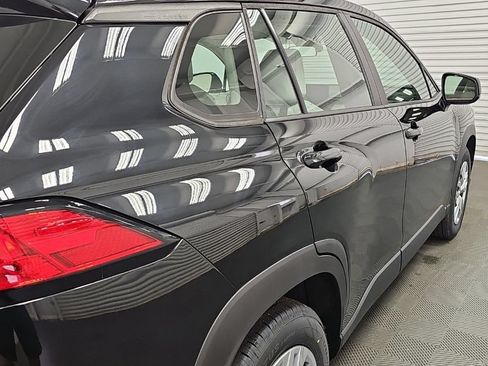 Used 2022 Toyota Corolla Cross L FWD image 10