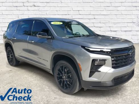 Used 2024 Chevrolet Traverse LS w/ Midnight/Sport Edition FWD image 5