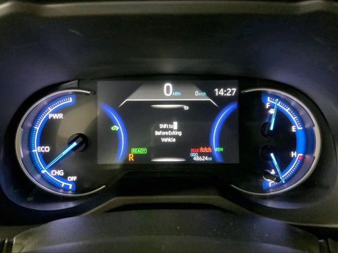 Used 2025 Toyota RAV4 LE AWD/4WD image 22