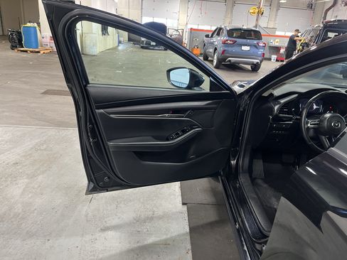 Used 2022 MAZDA MAZDA3 s FWD image 20