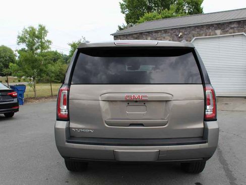 Used 2019 GMC Yukon SLT RWD image 6