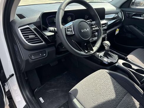 New 2026 Kia Seltos S FWD image 20